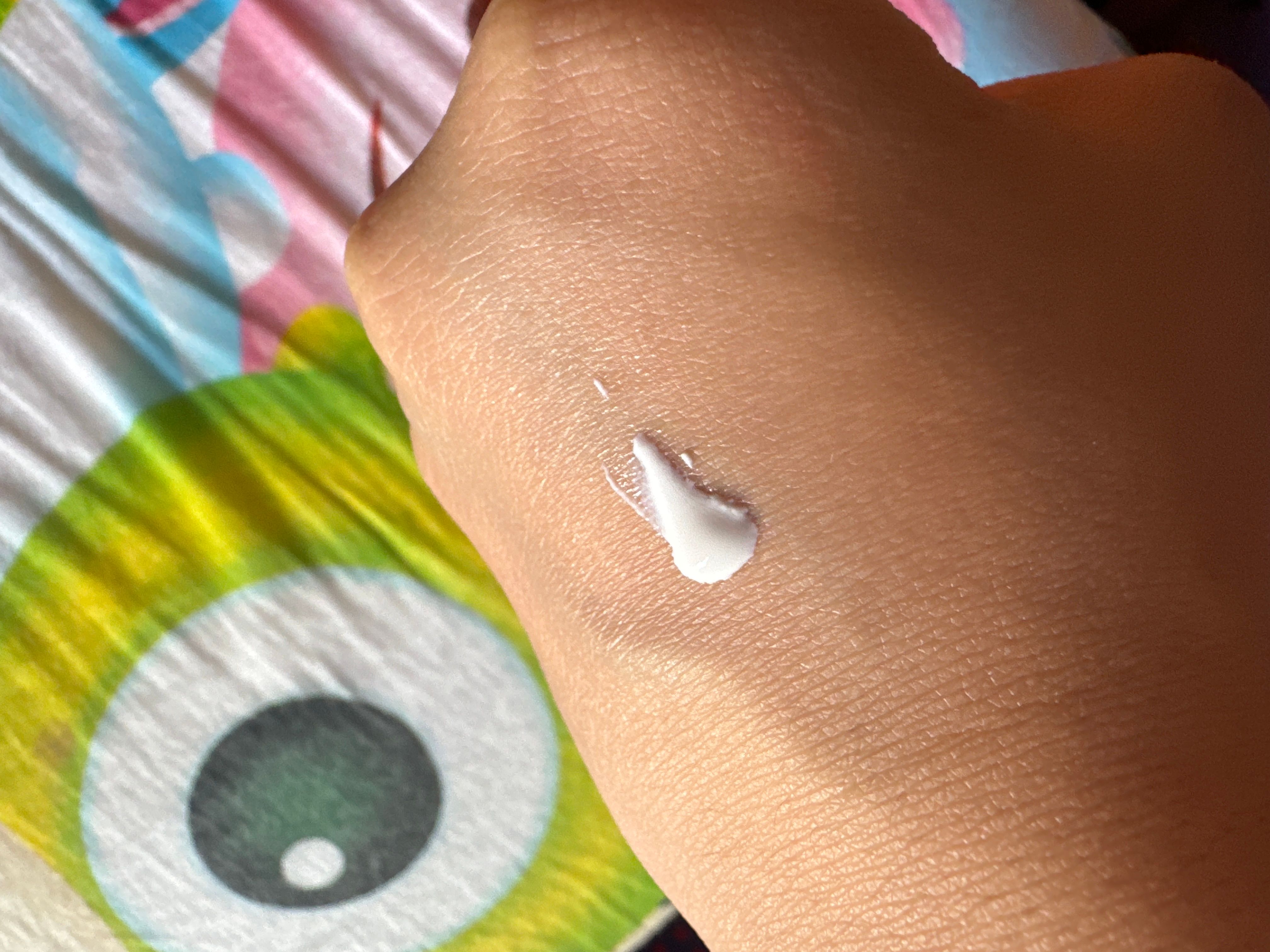 Mistine 水感修護防曬乳SPF50+ PA++++ 真實評價/實測照片 byheb**************com 1