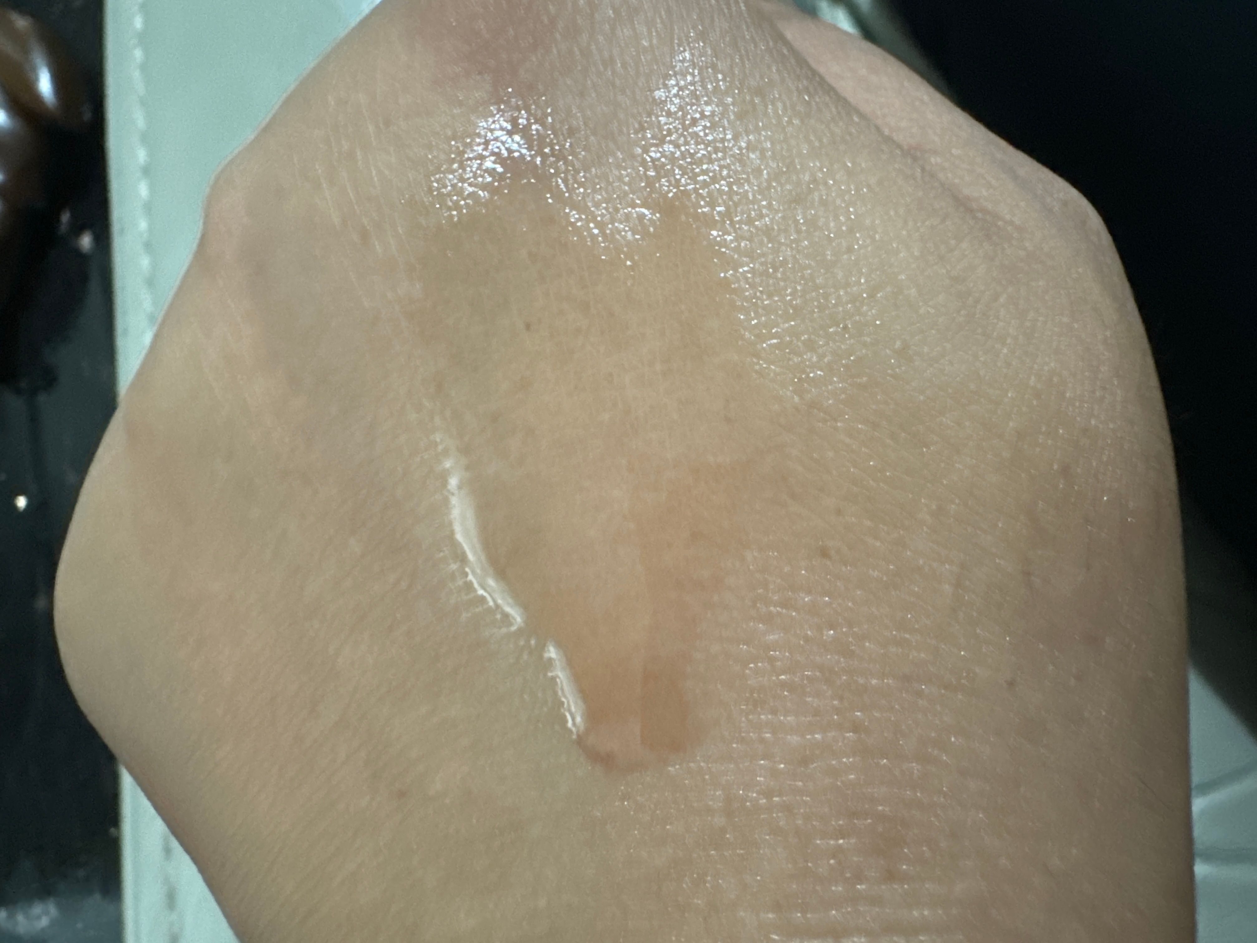 Neal’s Yard Remedies 聖約翰草浸泡油 真實評價/用後感 byyan*****************.hk 1 Neal’s Yard Remedies 聖約翰草浸泡油 真實評價/實測照片 byyan*****************.hk 1