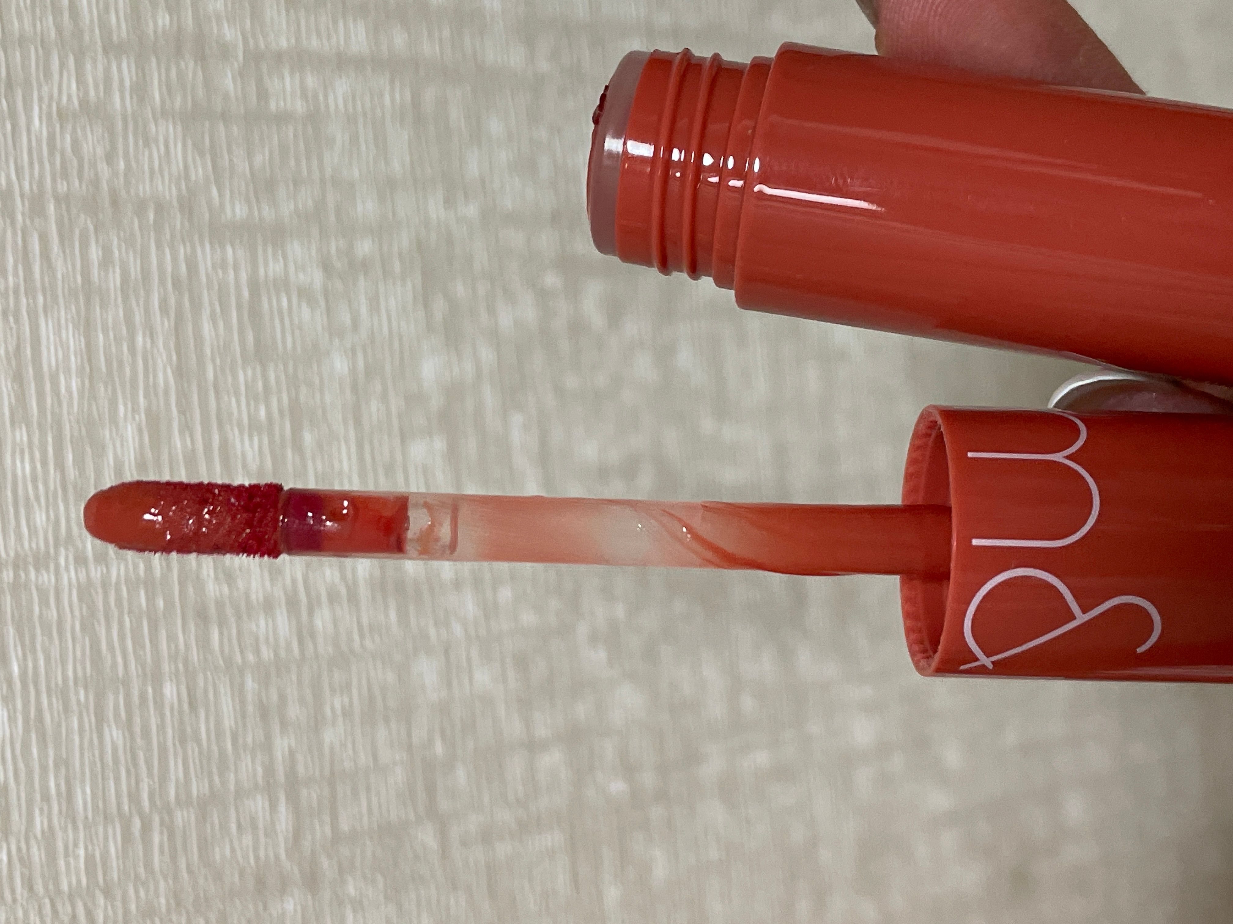 Romand 絲絨霧泥唇釉 真實評價/實測照片 byNI***_. 1