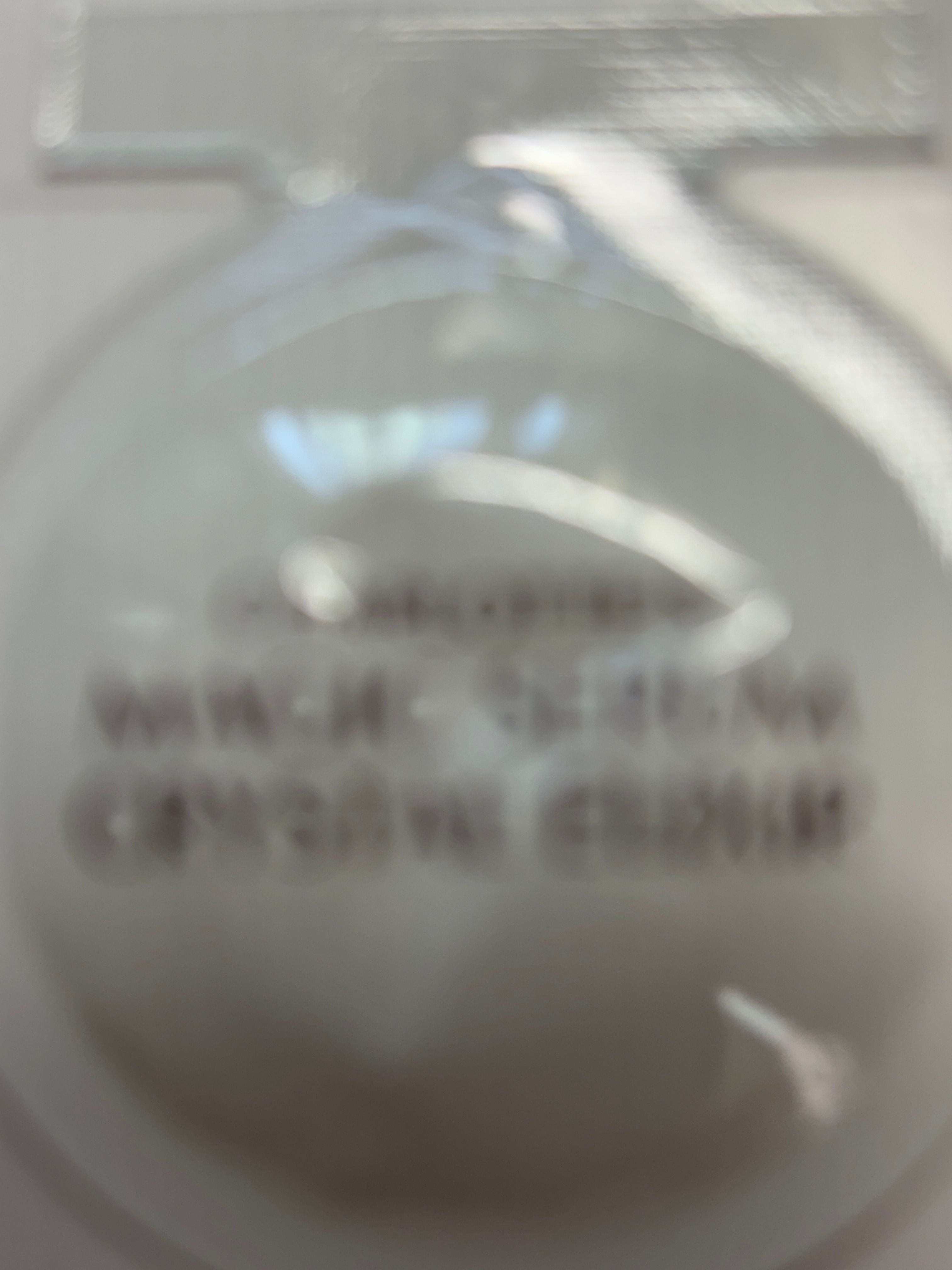 Charlotte Tilbury 魔法水晶能量精華 Magic Serum Crystal Elixir 真實評價/實測照片 byman****************com 1