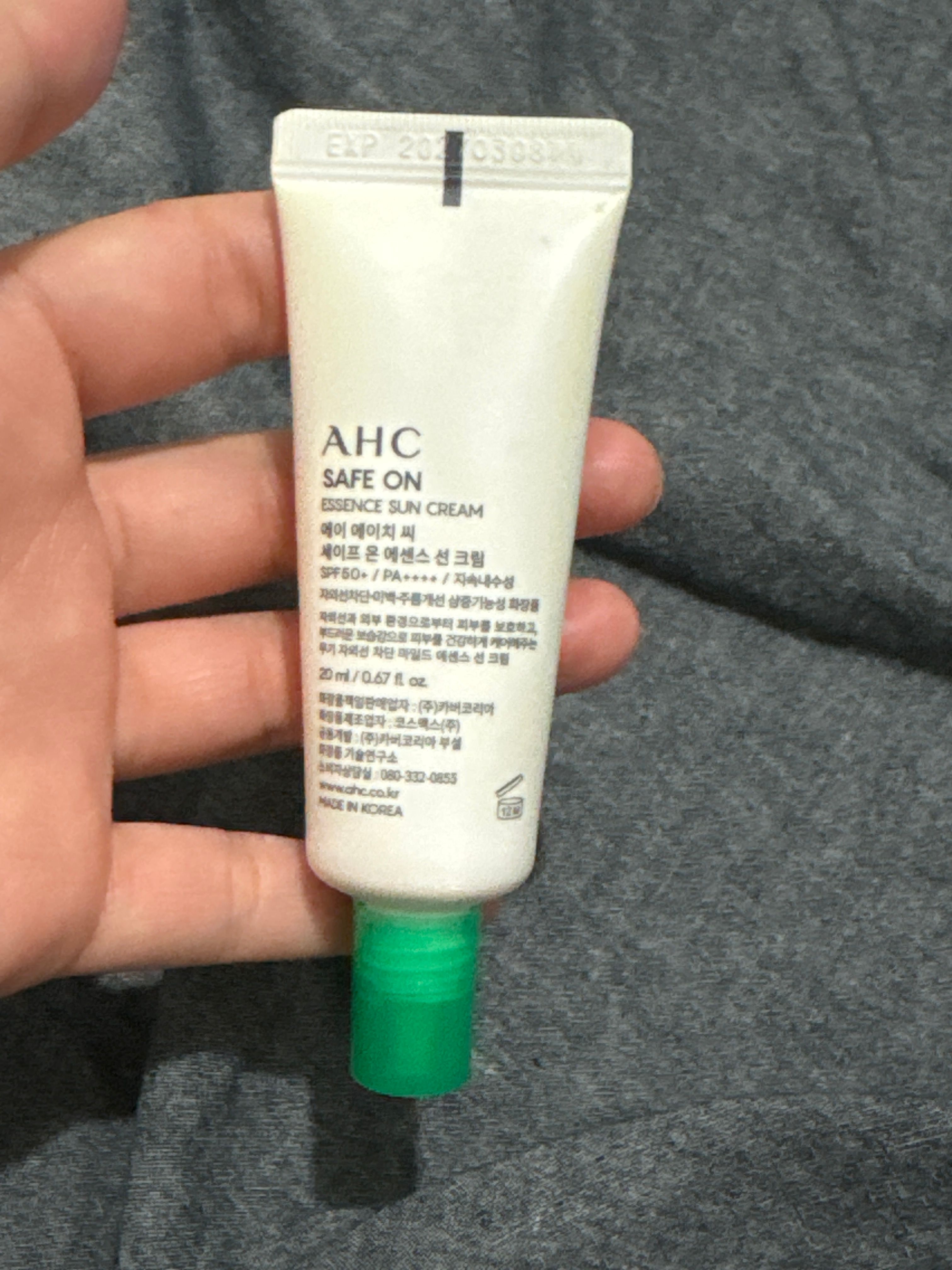 AHC 積雪草純物理全護防曬乳 真實評價/實測照片 byChi*****ing 2