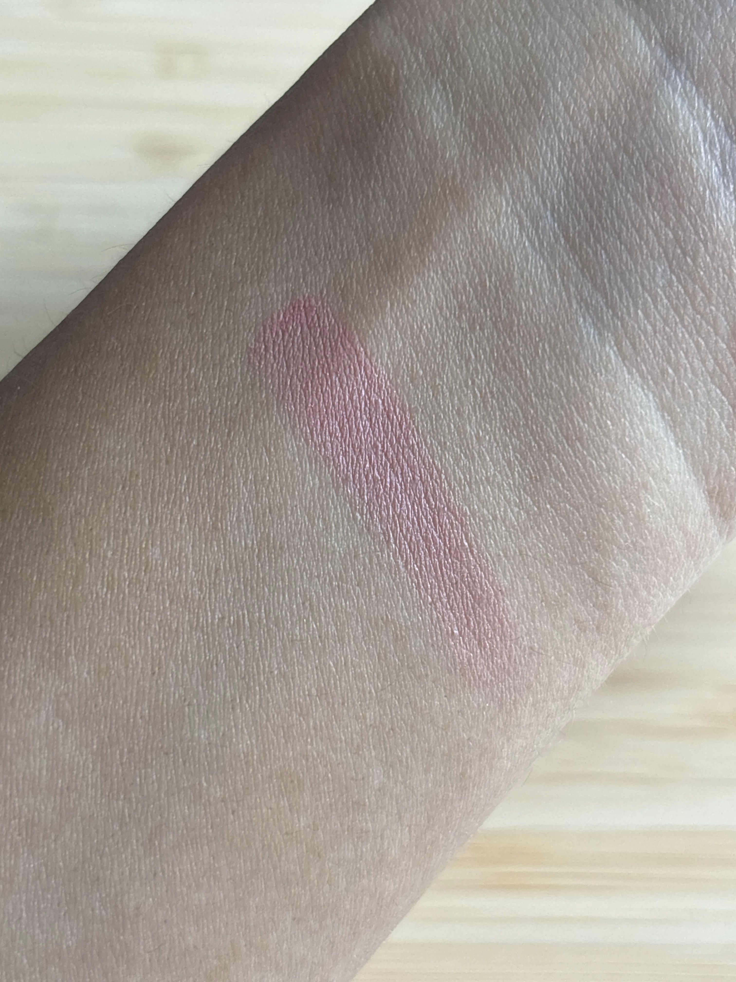 Benefit Cosmetics Willa玫瑰豆沙胭脂蜜粉 真實評價/用後感 byC**. 1 Benefit Cosmetics Willa玫瑰豆沙胭脂蜜粉 真實評價/實測照片 byC**. 1