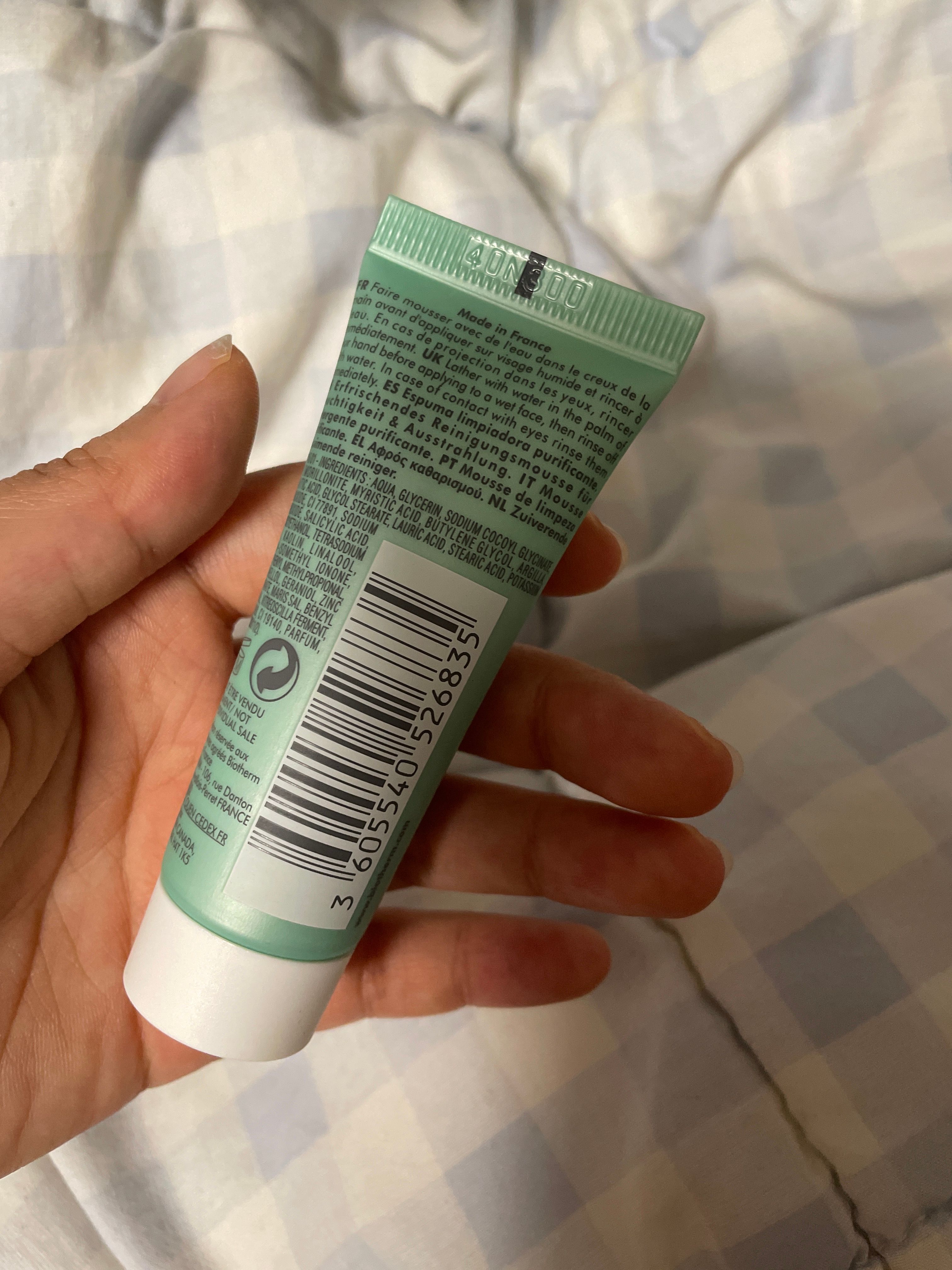 Biotherm 溫泉爽膚微粒潔面啫喱 真實評價/實測照片 bychr********************com 2