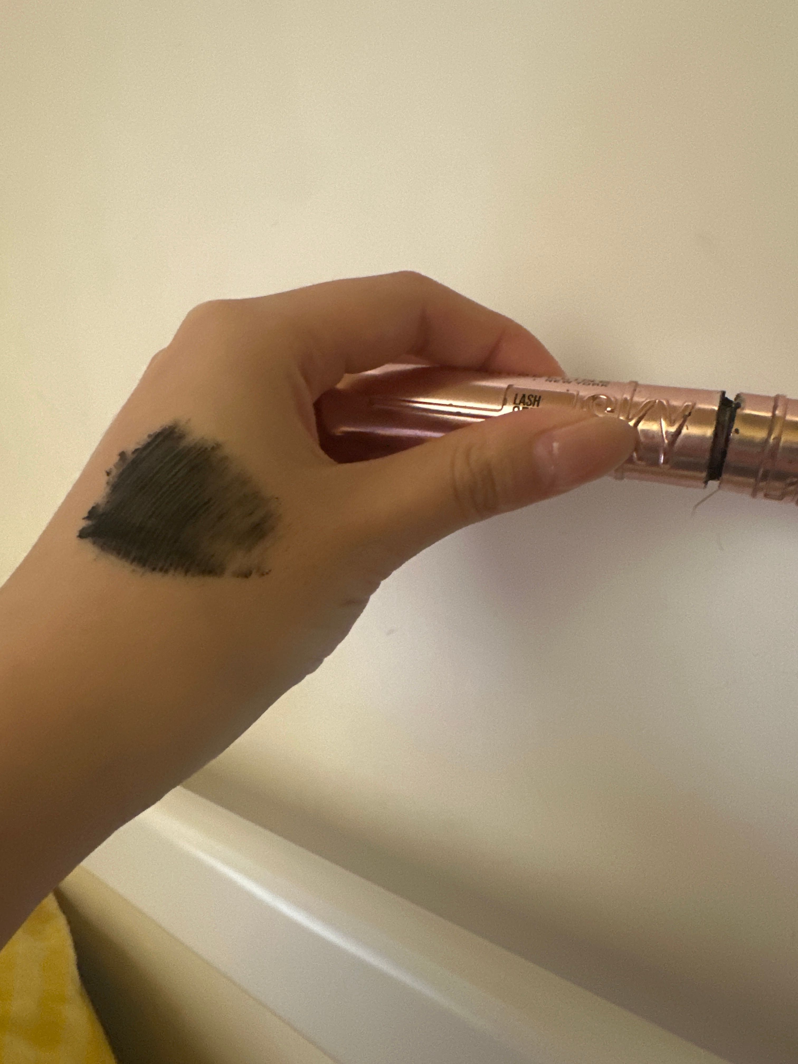 Maybelline New York 飛天翹防水睫毛膏 SKY HIGH 真實評價/用後感 by* 1 Maybelline New York 飛天翹防水睫毛膏 SKY HIGH 真實評價/實測照片 by* 1