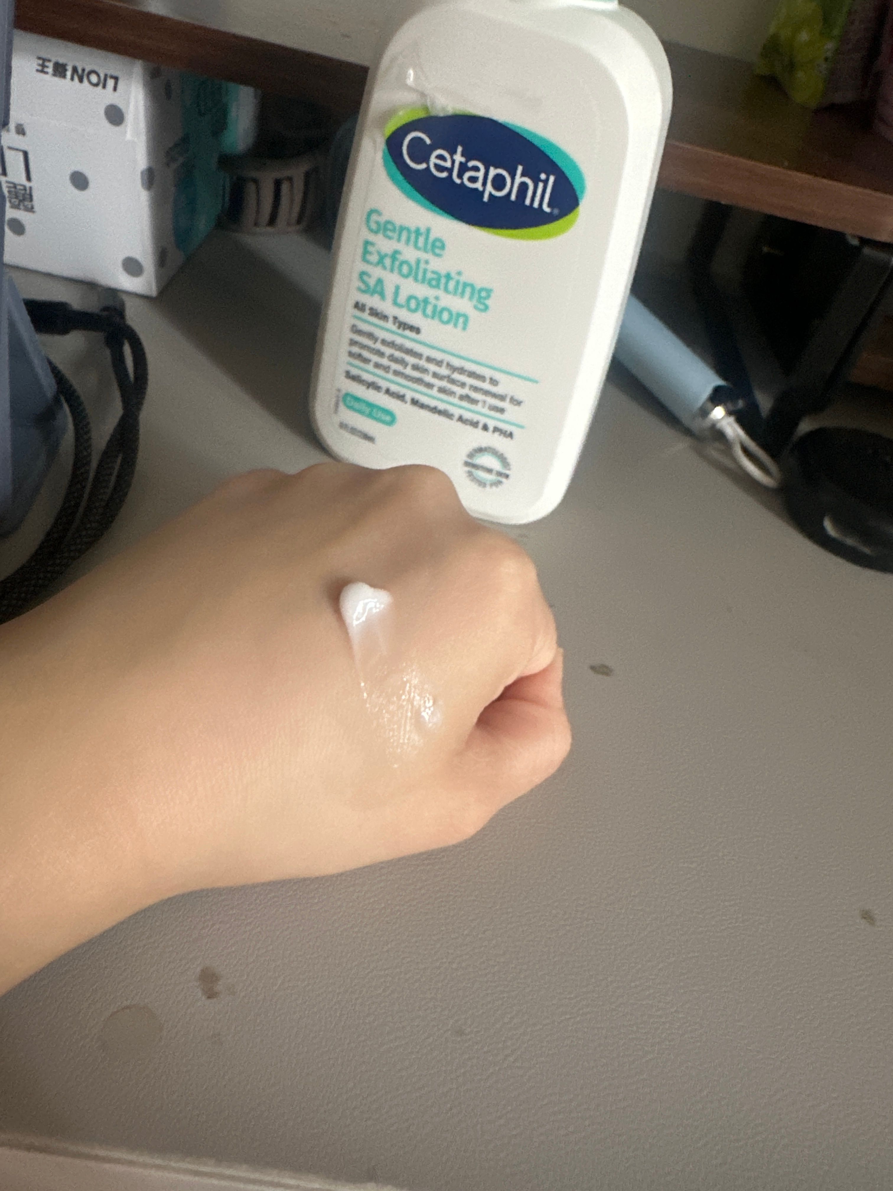 Cetaphil 三重溫和煥膚酸保濕乳液 真實評價/實測照片 byhhh***Hhh 1