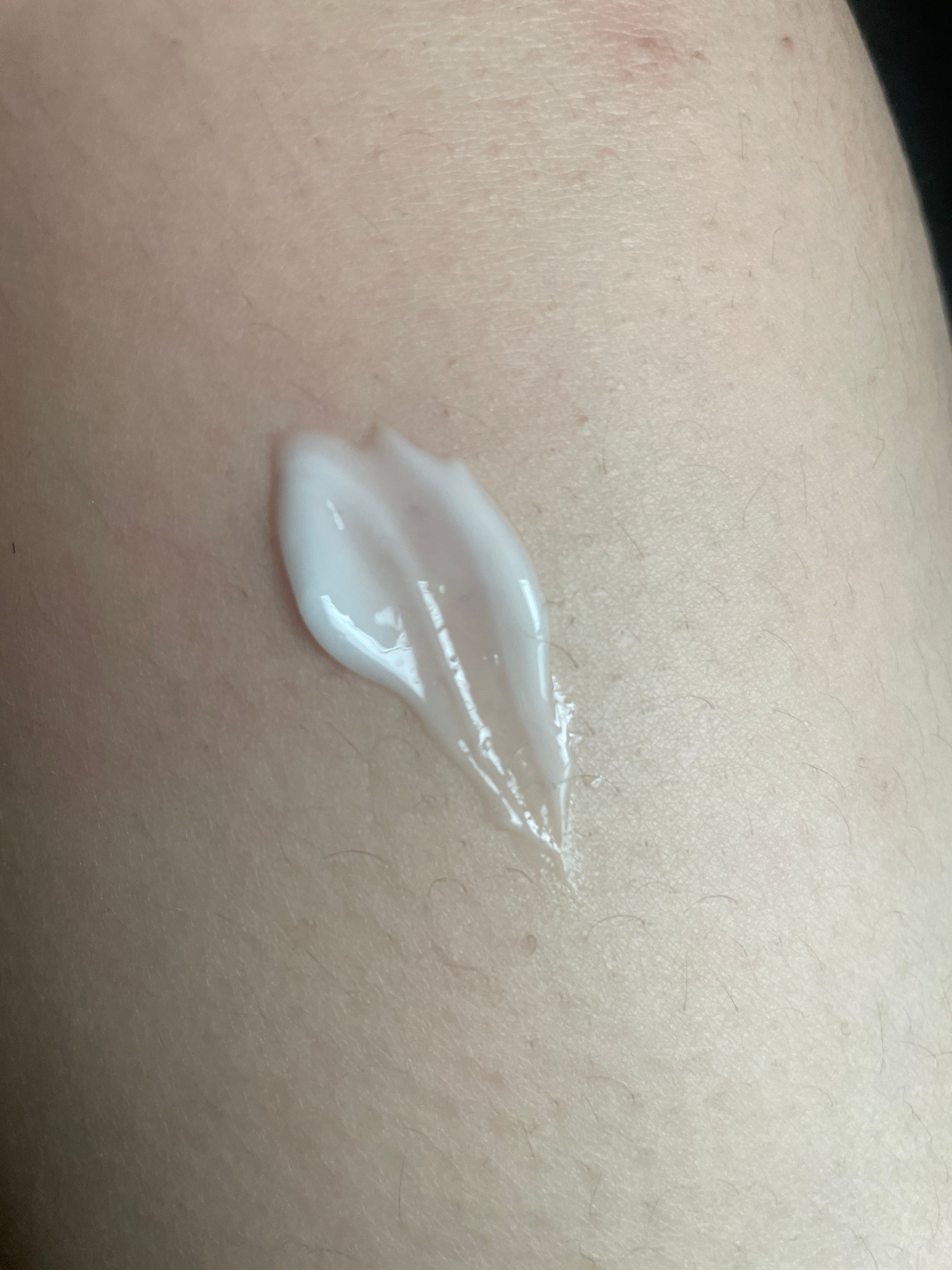 Avene 高效保濕水漾乳霜 真實評價/用後感 byyuk****************com 1 Avene 高效保濕水漾乳霜 真實評價/實測照片 byyuk****************com 1