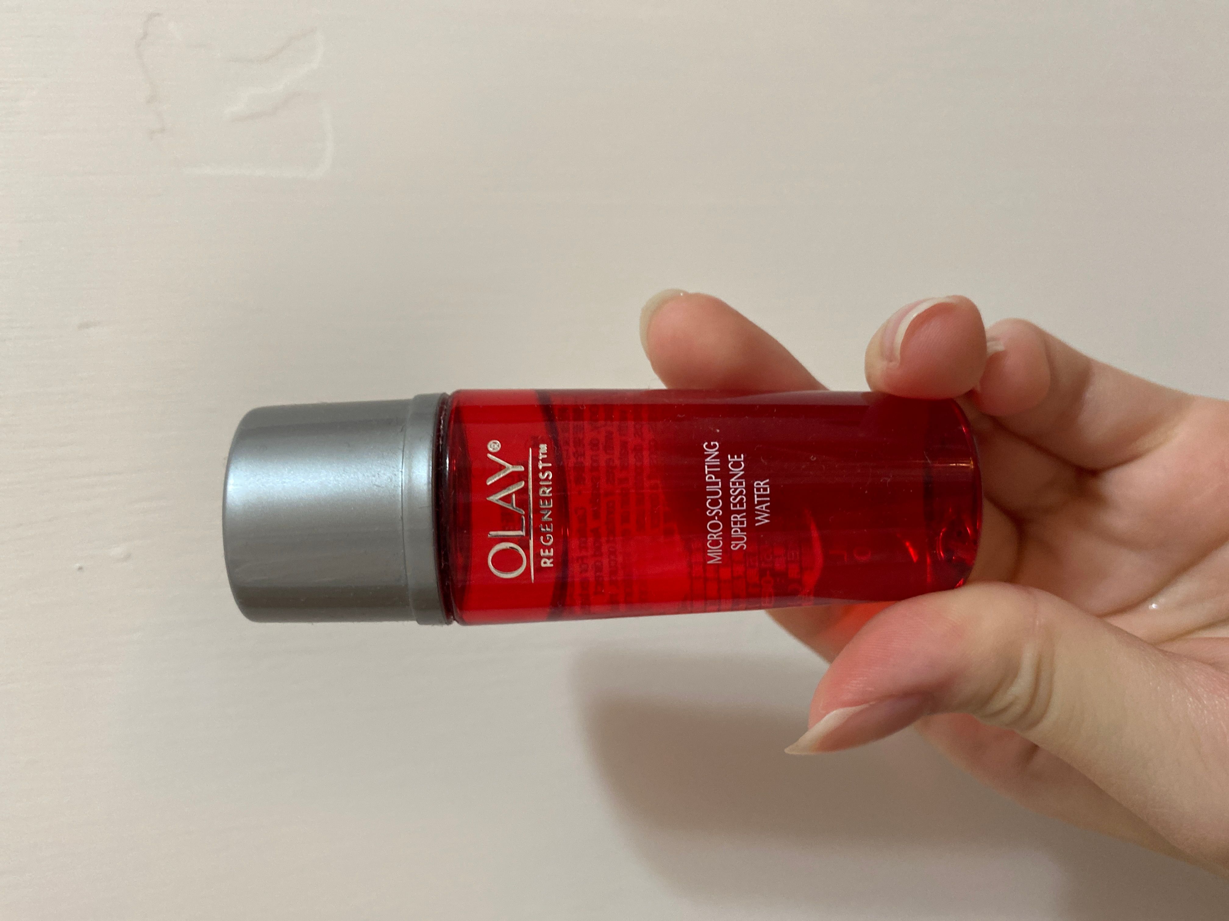 Olay 新生高效緊緻活膚露 Regenerist Micro- Sculpting Super Essence Water 真實評價/實測照片 byAac***342 1