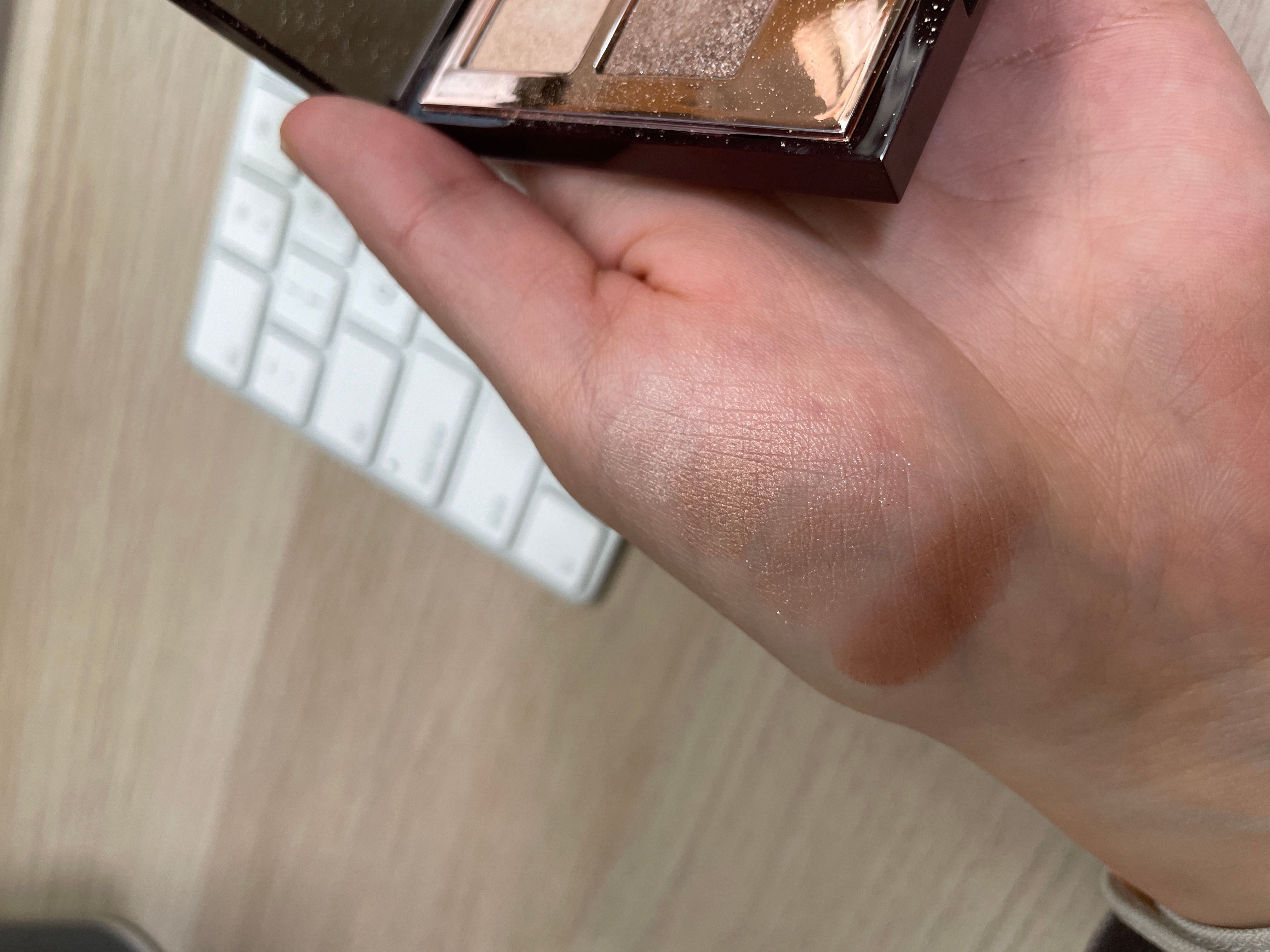 Charlotte Tilbury 四色奢彩眼影盤 真實評價/實測照片 by 2