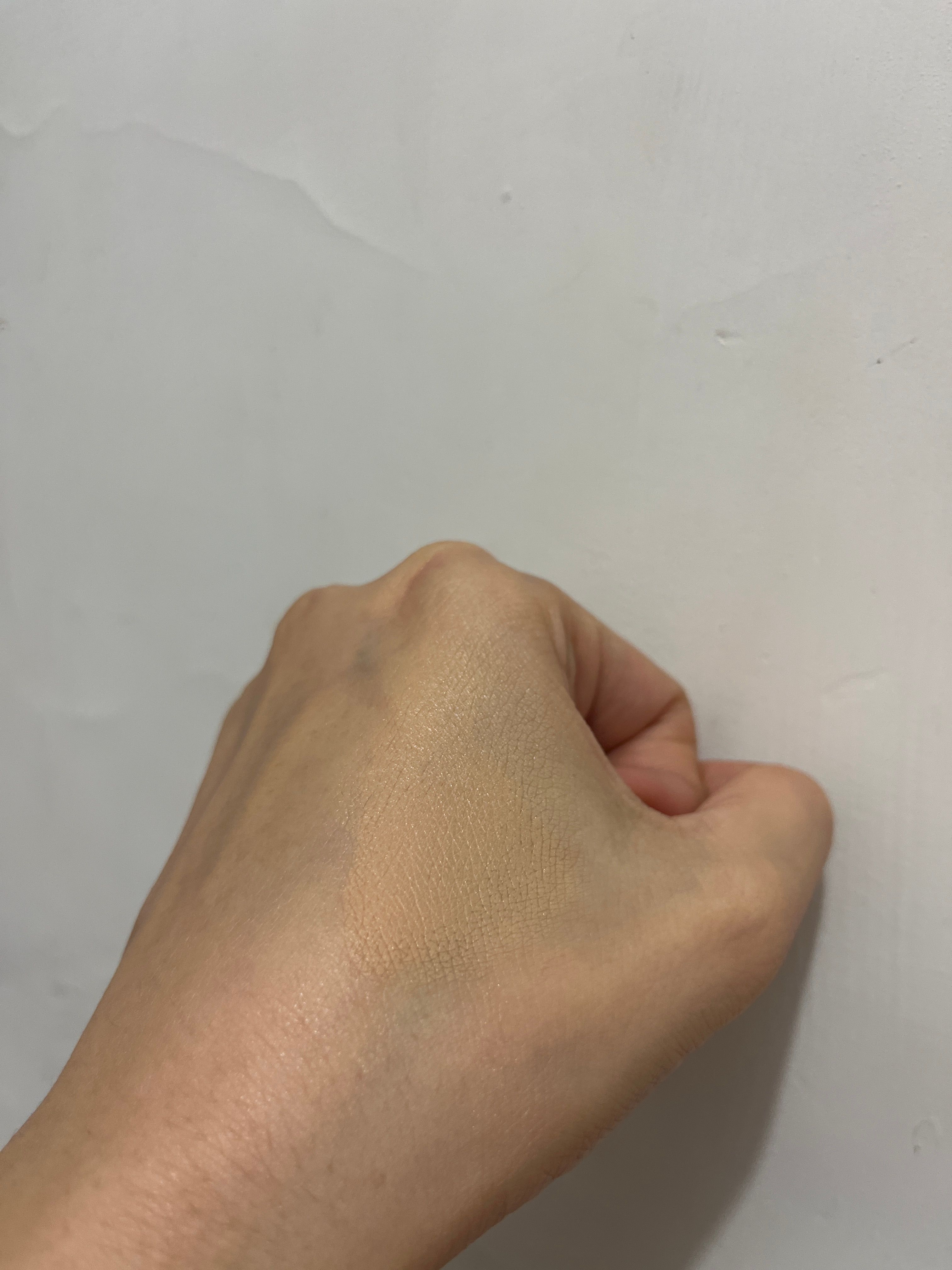 HOURGLASS 無瑕遮瑕液 真實評價/實測照片 bywwp***********com 1
