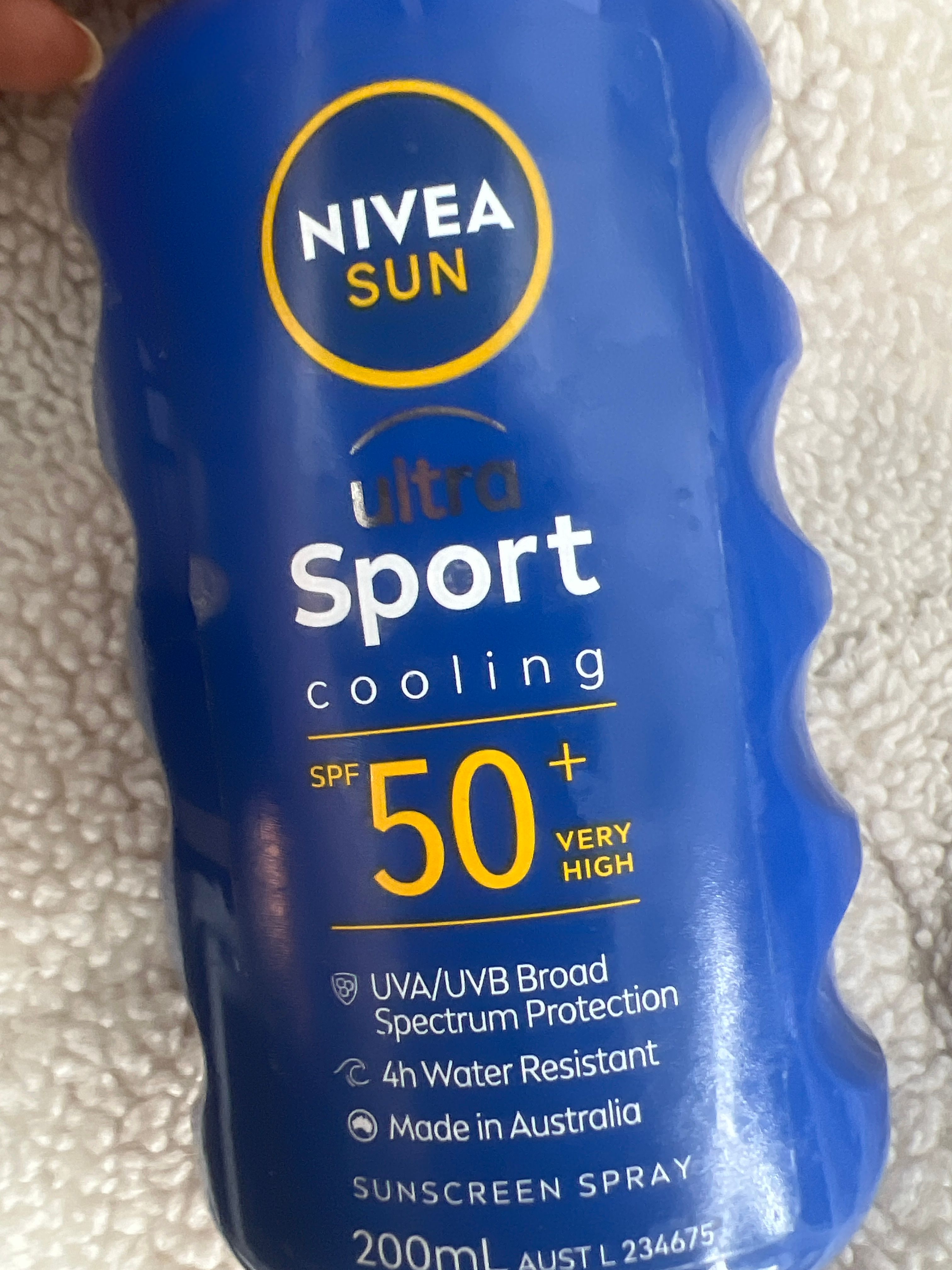 Nivea 清爽抗水防曬乳(防護保濕乳液) SPF50+ 真實評價/實測照片 byIn**ni 1