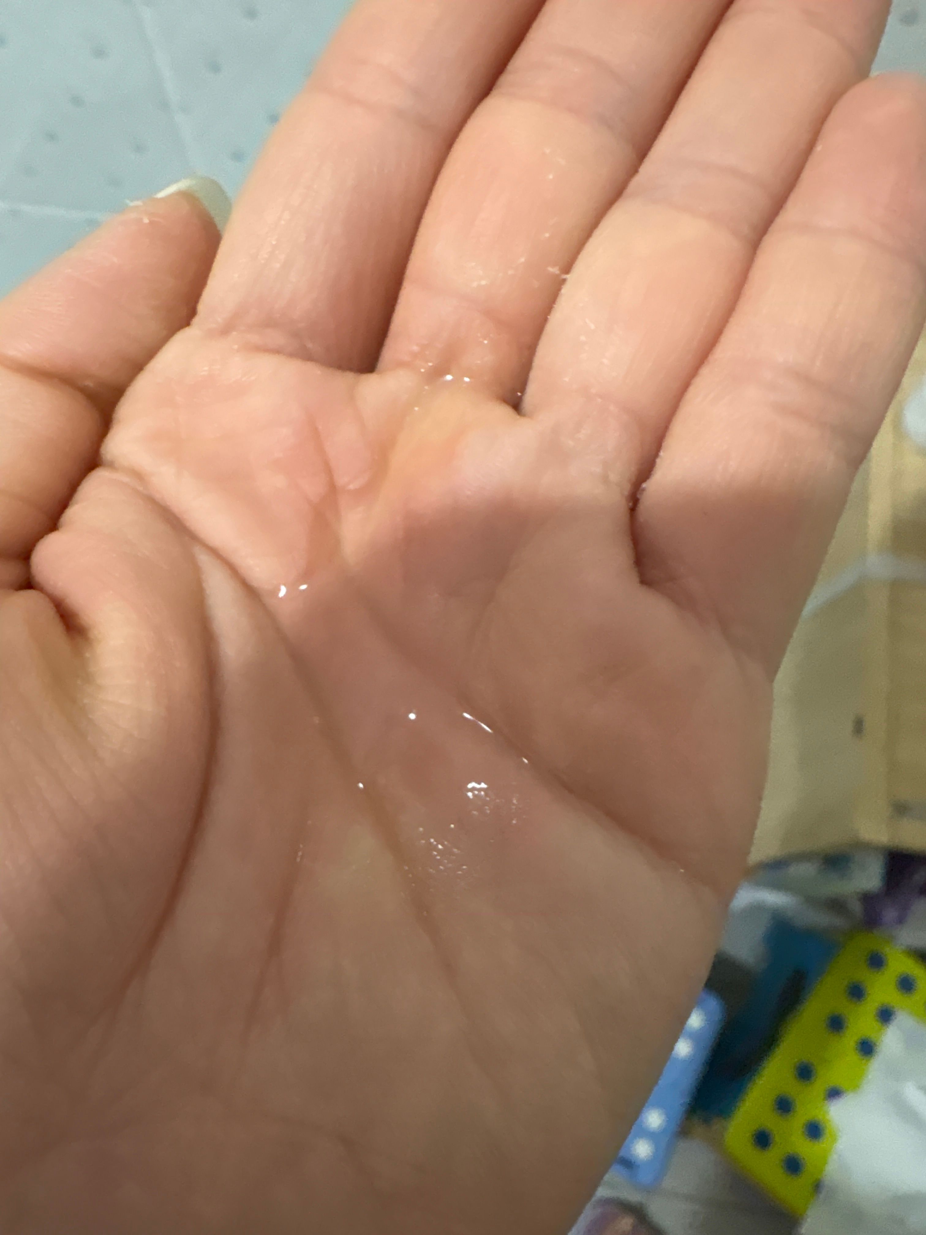 樂敦 MELANO CC 美白淡斑維C化妝水 Bright Vitamin C Lotion 真實評價/實測照片 bySam***Lui 1