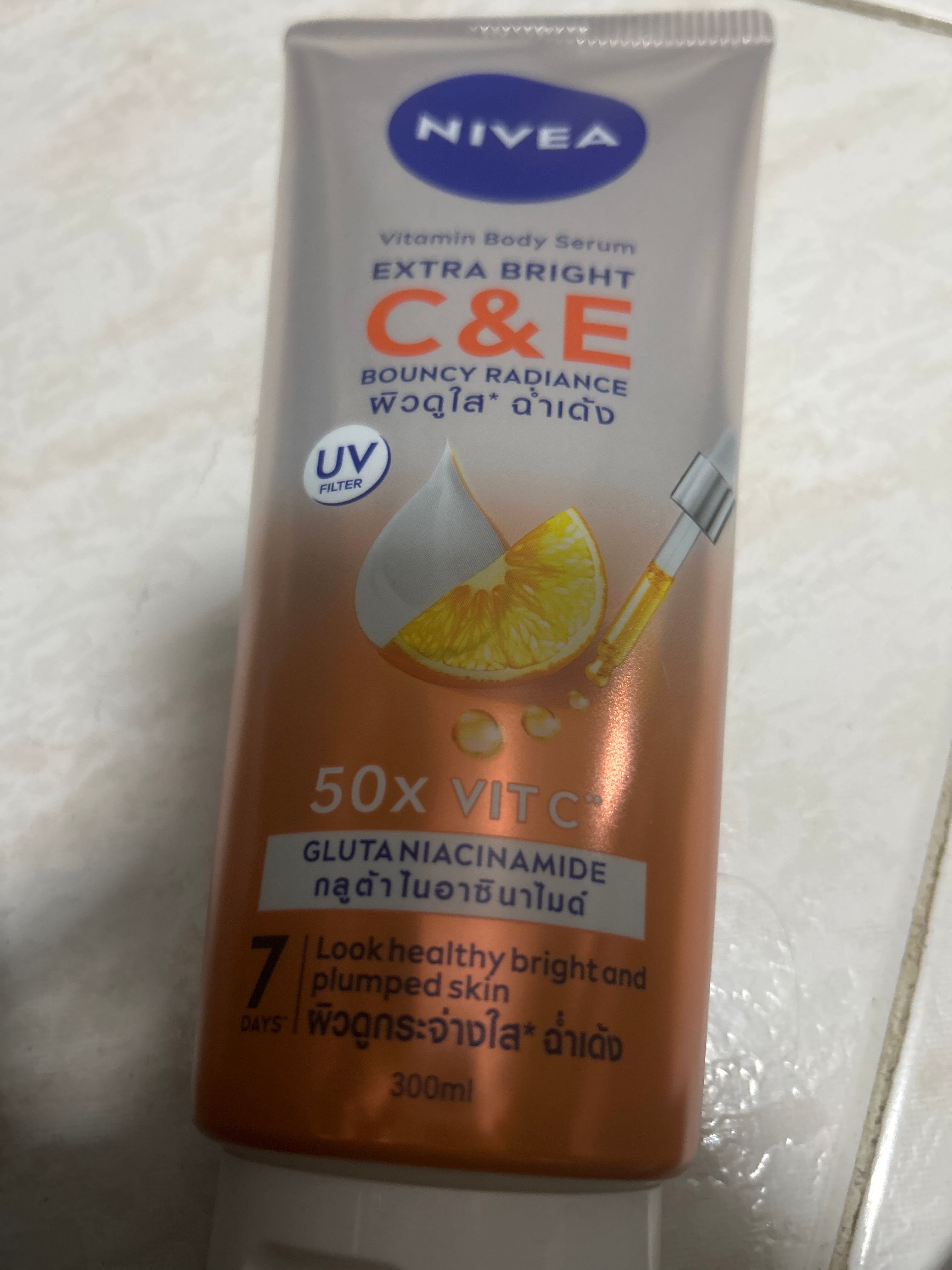 Nivea 果萃C&E淨白彈潤精華凝乳 真實評價/實測照片 bymhm**************com 2