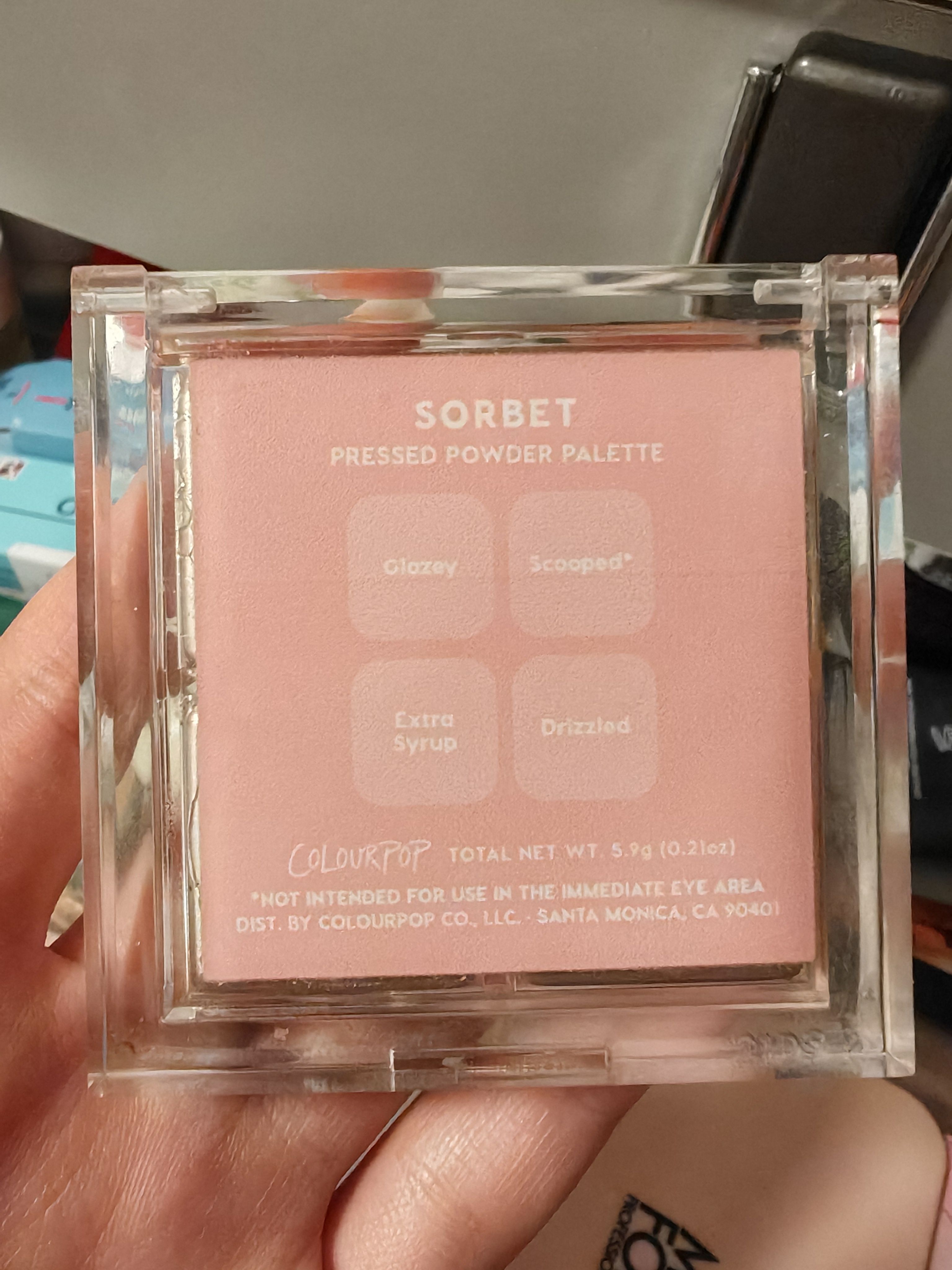 Colourpop 30色聯名眼影盤 真實評價/實測照片 byV**i 1