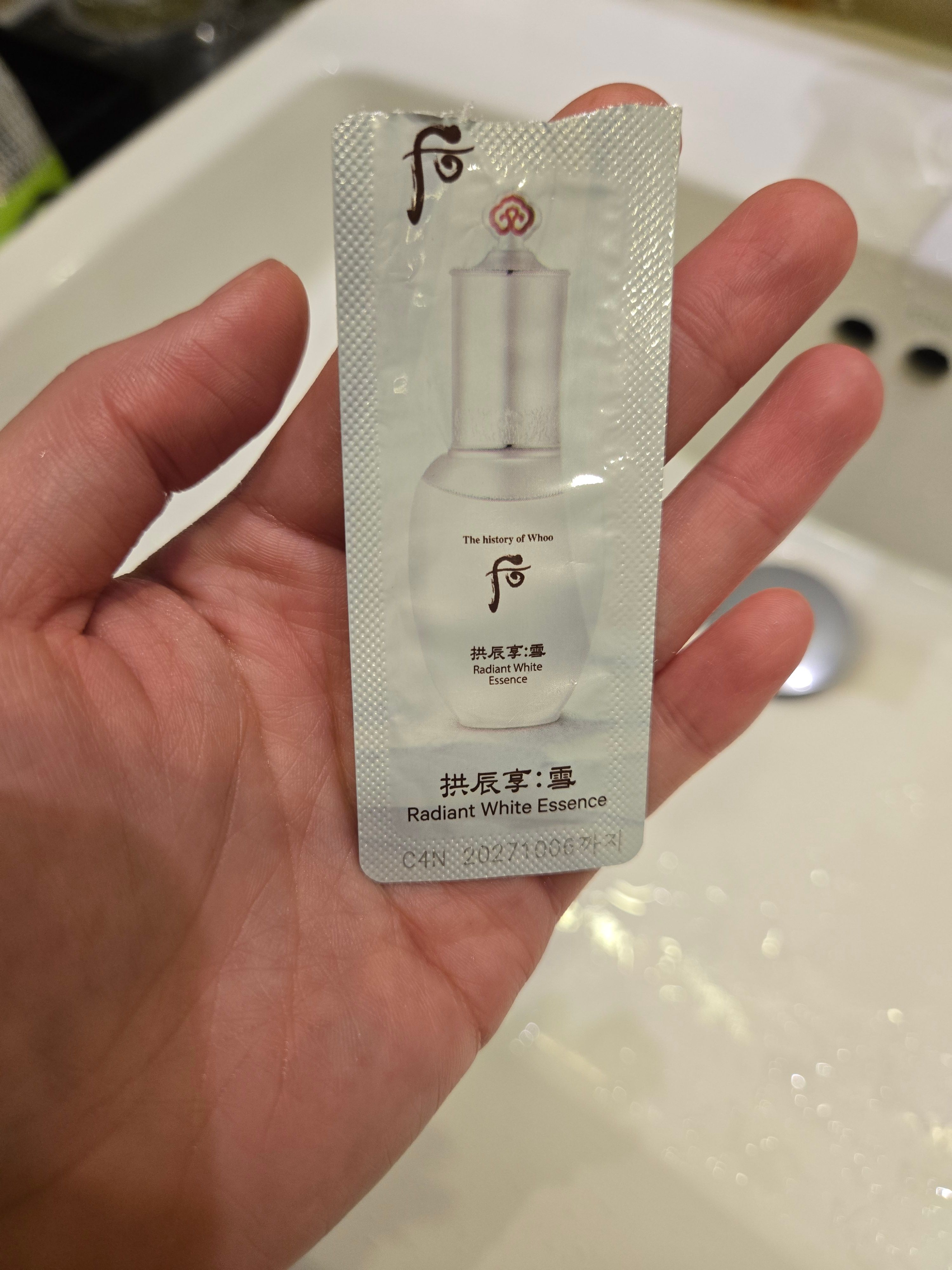 Whoo后 拱辰享雪透亮美白精華 Gongjinhyang Seol Radiant White Essence 真實評價/實測照片 byEd**Be 2