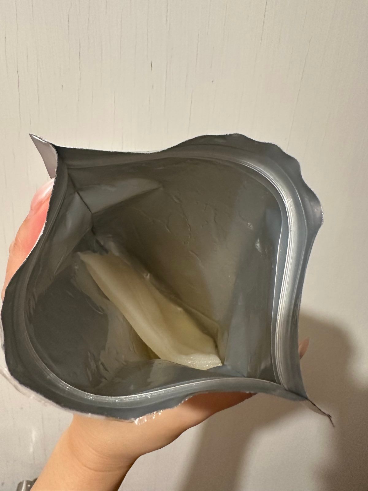 Quality First 維他命C集中美白激光面膜 (銀色) 真實評價/用後感 byIa***af 1 Quality First 維他命C集中美白激光面膜 (銀色) 真實評價/實測照片 byIa***af 1